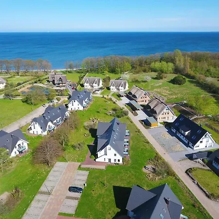 Strandnahe Mit Terrasse, Gratis Nutzung Vom Ahoi Erlebnisbad Und Sauna In Sellin - Rex Rugia 30-4 Lobbe