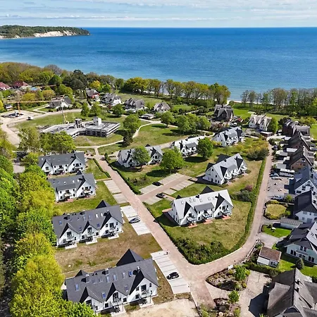 Strandnahe Mit Terrasse, Gratis Nutzung Vom Ahoi Erlebnisbad Und Sauna In Sellin - Rex Rugia 30-4 洛布